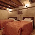 Adora Cave Suites - (Adults Only) Homestay Goreme