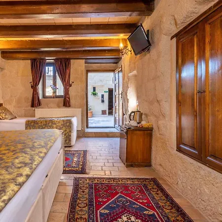 Adora Cave Suites - (Adults Only) Homestay Goreme
