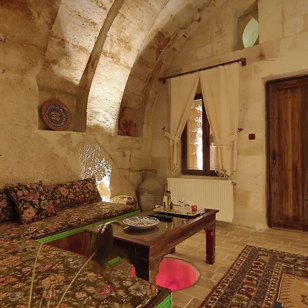Adora Cave Suites - (Adults Only) Homestay Goreme