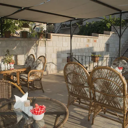 Adora Cave Suites - (Adults Only) Homestay