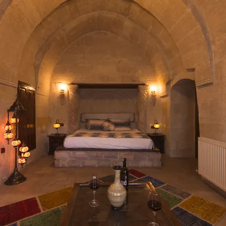 Adora Cave Suites - (Adults Only) Homestay Goreme