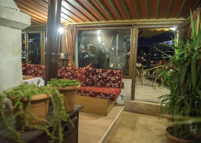 Adora Cave Suites - (Adults Only) Homestay *